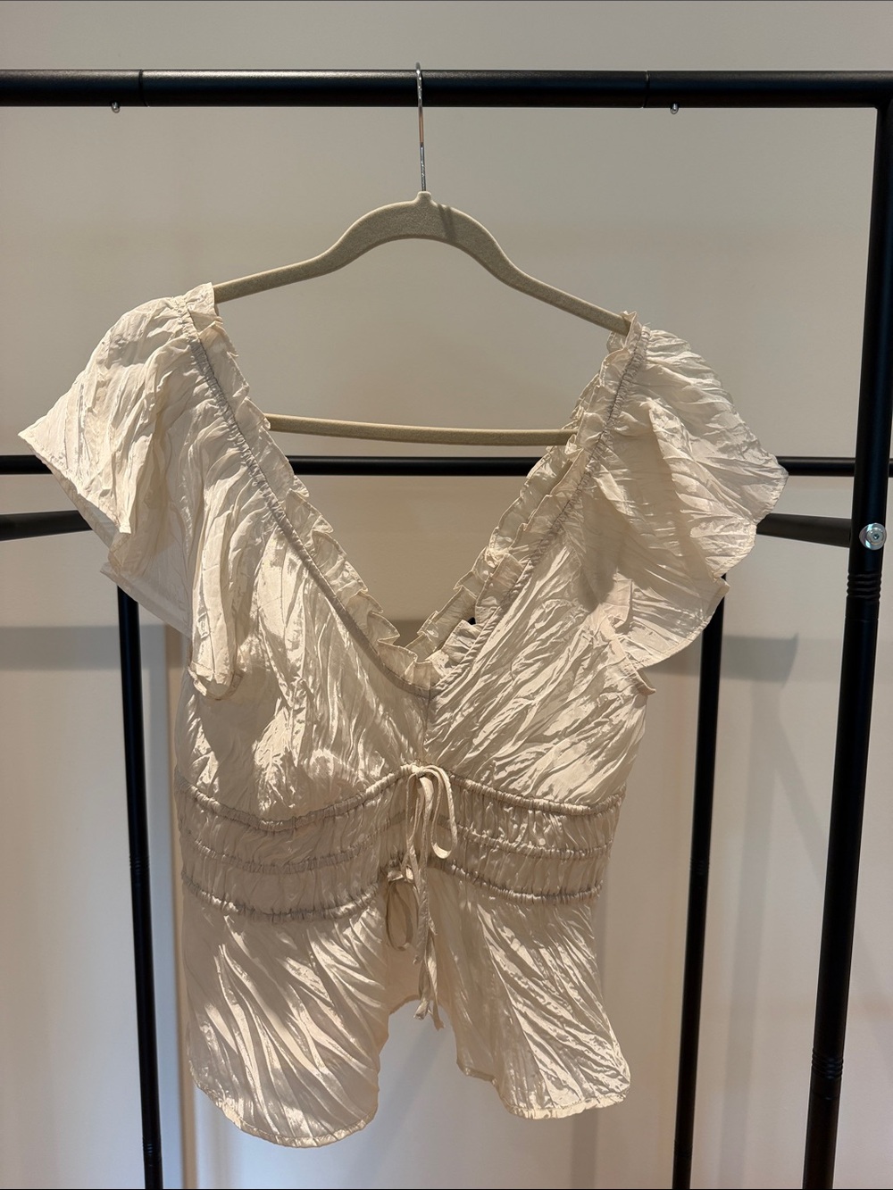 J Crew Light Cream Ruffle V-Neck Women's Top